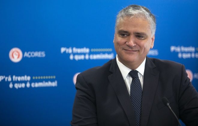 Vasco Cordeiro formaliza candidatura à liderança do PS/Açores